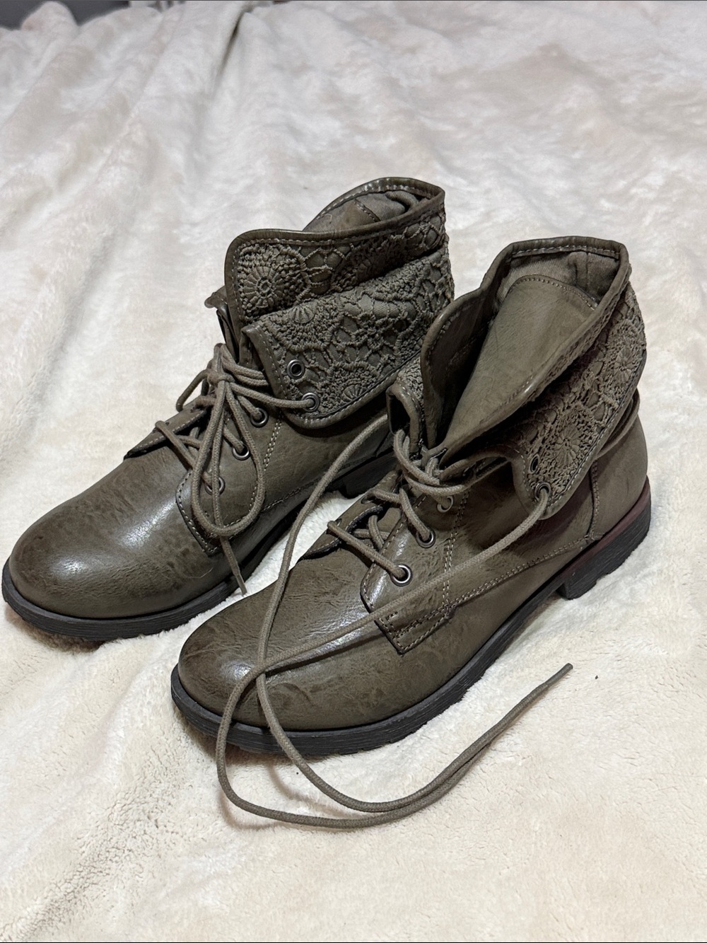 Women's Lace-Trim Fold-Over Combat Boots in Olive